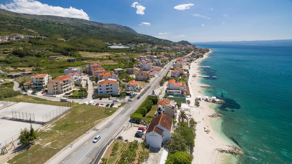 Apartments Leon Подстрана Екстериор снимка